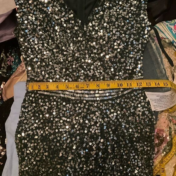 Mac Duggal 5489  Womens Green Cap SLEEVE SEQUINED HIGH SLIT GOWN - Picture 15 of 15